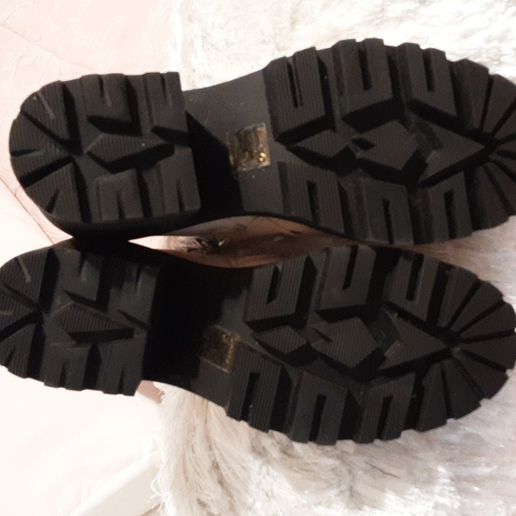 Stylish Pink Lace-Up Combat Boots - Picture 3 of 8